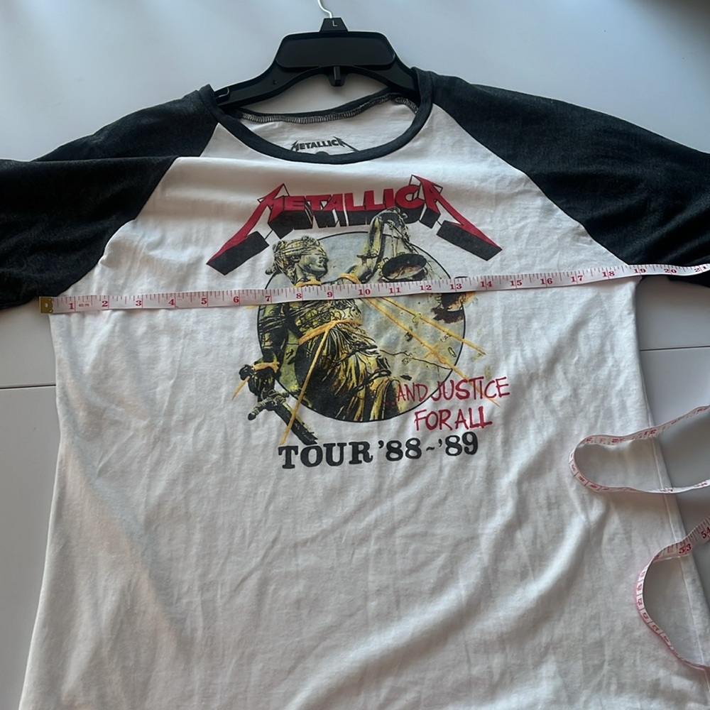 Metallica Tour '88-'89 Raglan T-Shirt - Picture 4 of 5